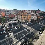 Trastevere Noir ローマ