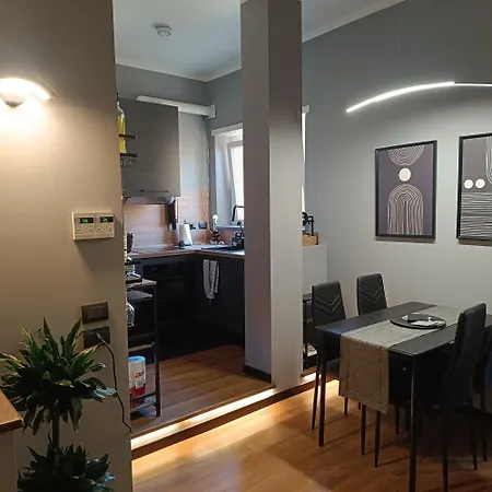 Trastevere Noir Rome