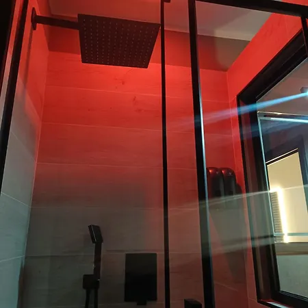 Trastevere Noir Rome